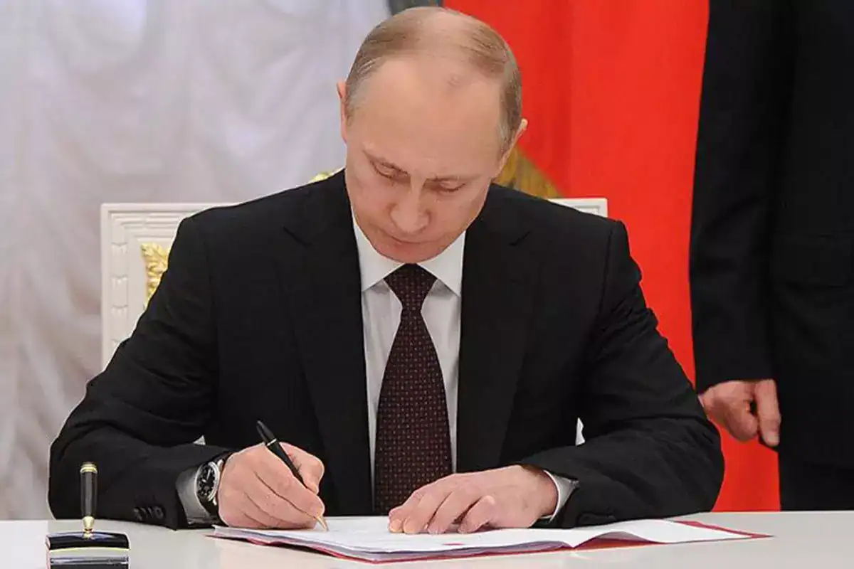 putin-den-abd-li-fona-menkul-kiymet-alma-yetkisi-18455960_5188_amp.jpg