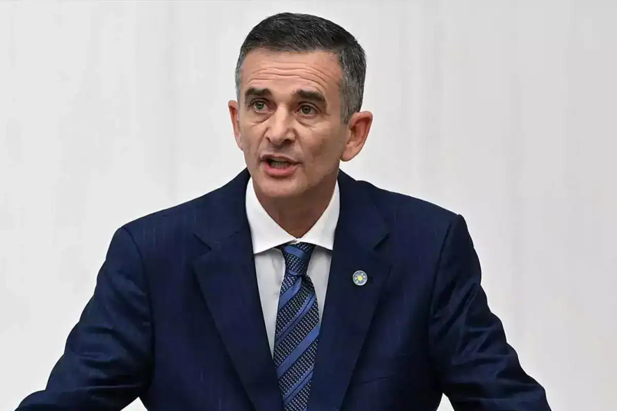 umit-dikbayir-chp-ye-gececegi-iddiasini-yalanladi-18436118_3930_amp.jpg