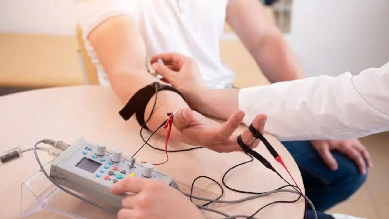 EMG (Elektromiyografi) Tanım, Kullanım Alanları ve Önemi