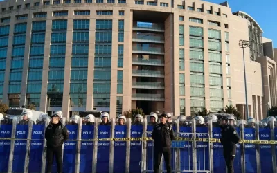 Avukat, ‘Cumhurbaşkanı yemeğine katıldı’ diyen protestocuyu serbest bıraktı