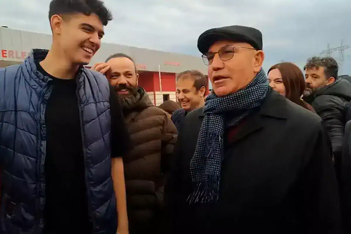 chp-li-mahmut-tanal-cezaevinden-tahliye-olan-18503233_6285_amp.jpg