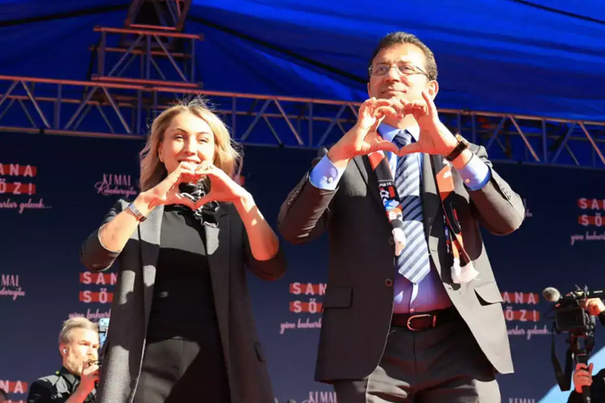 dilek-imamoglu-ndan-siyasete-girecek-misiniz-18496833_127_amp.jpg