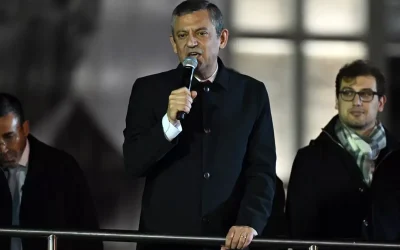 Özgür Özel’e Soğuk Duş: İlk Boykot Anketi Sonuçları Şaşırttı!