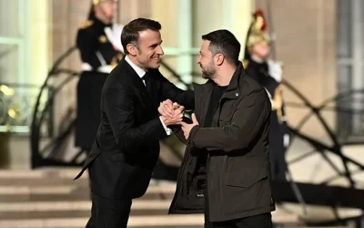 Macron ve Zelenskiy Ukrayna için koşulsuz ateşkesi görüştü