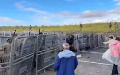 Jandarma Öcalan yürüyüşüne engel oldu, göstericiler taşladı