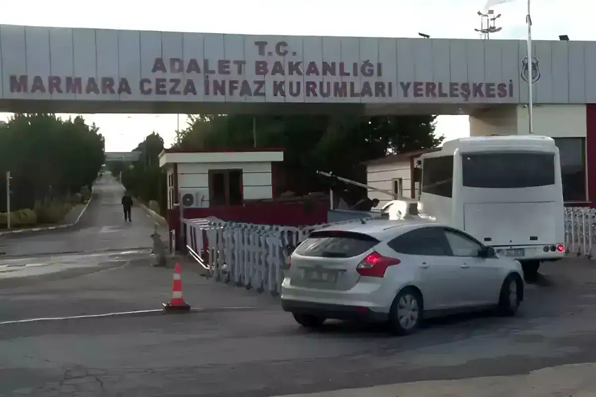 olay-iddia-ibb-operasyonunda-tutuklananlar-cevre-18508150_6531_amp.jpg