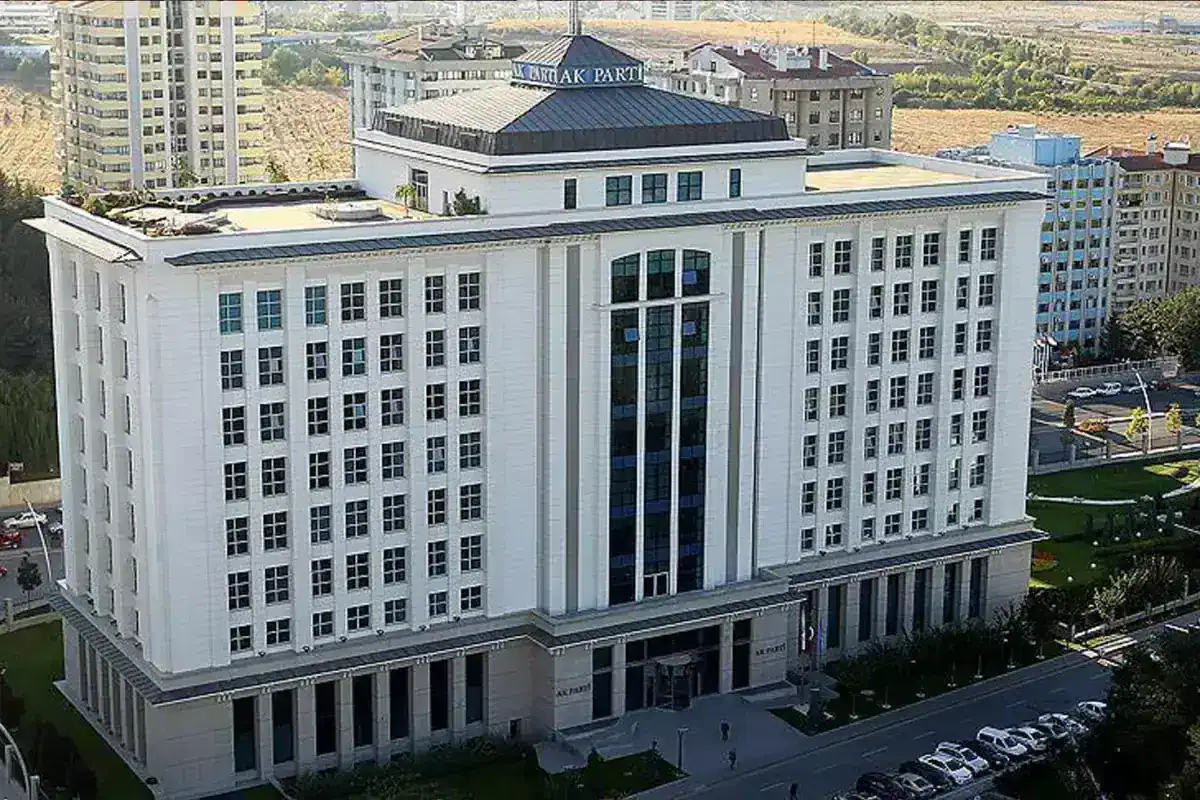 ozel-harekat-polisi-beylik-tabancasiyla-intihar-18502752_3289_amp.jpg