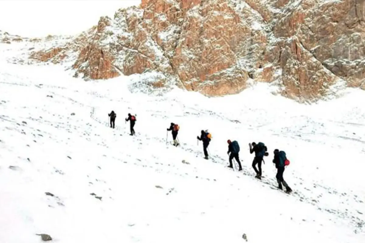 rusya-da-elbrus-dagi-nda-2-turk-dagci-hayatini-18545361_4168_amp.jpg