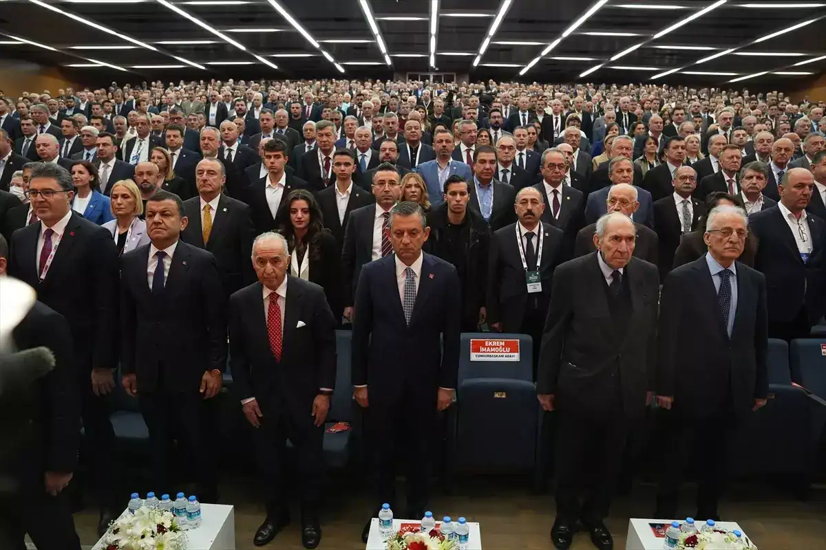 umit-uysal-chp-olaganustu-kurultayi-nda-18495840_711_amp.jpg