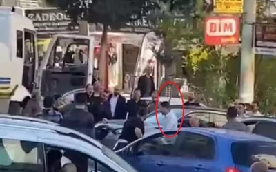 Sopayla dayak yedi, kendi kavgasında!