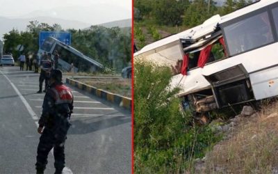 Isparta’da Tur Otobüsü Şarampole Devrildi: 16 Kişi Yaralandı