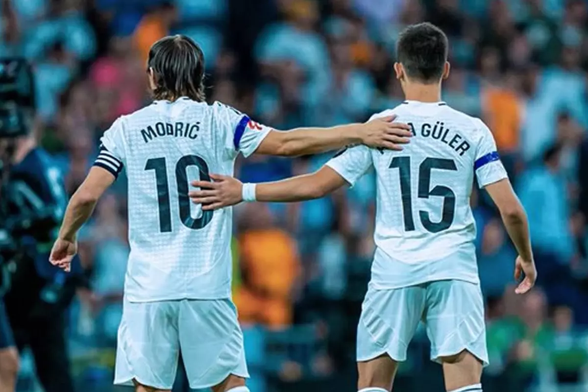 ayrilik-sonrasi-arda-guler-den-modric-e-duygusal-18661150_2956_amp.jpg