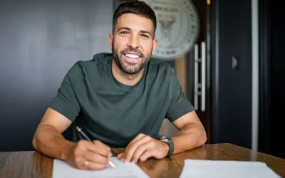 Jordi Alba, Barcelona ile 2 yıllık sözleşme yeniledi