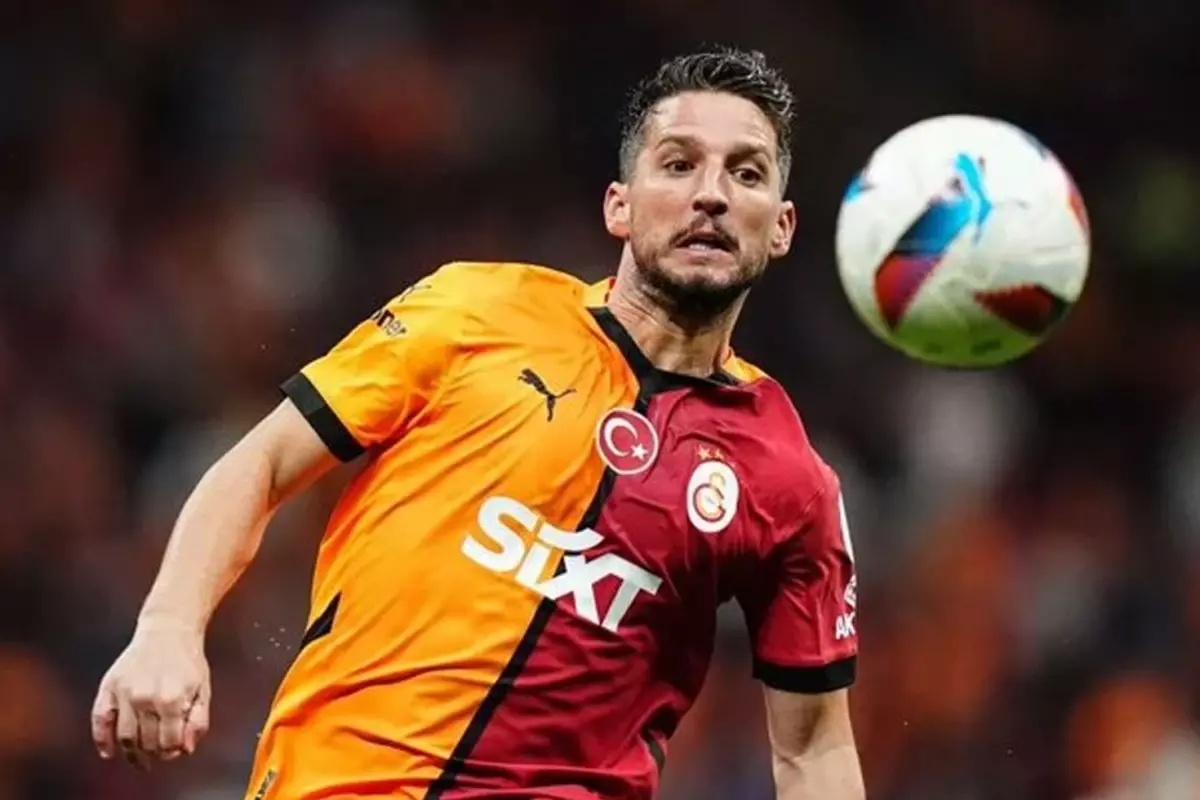 fifa-menajeri-mithat-halis-mertens-in-18661010_8333_amp.jpg