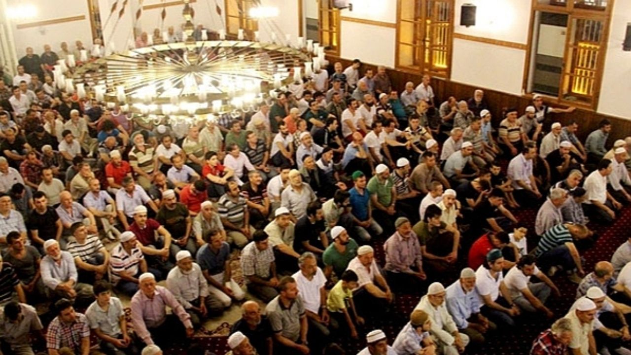 BAYRAM NAMAZI