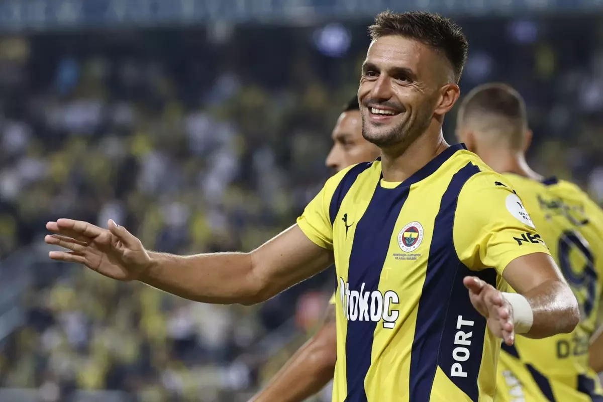 ali-koc-tan-dusan-tadic-e-surpriz-telefon-o-18734093_8896_amp.jpg