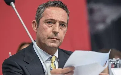 Ali Koç’un teklifini reddeden yıldız oyuncu futbolu bırakıyor