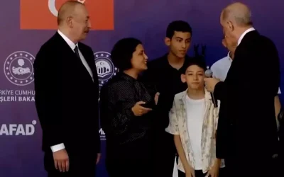 Erdoğan ve Aliyev’in Katıldığı Afet Konutu Törenindeki Unutulmaz “Çocuk” Diyalogu