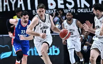 Beşiktaş Fibabanka’dan Anadolu Efes’e 27 sayılı fark!