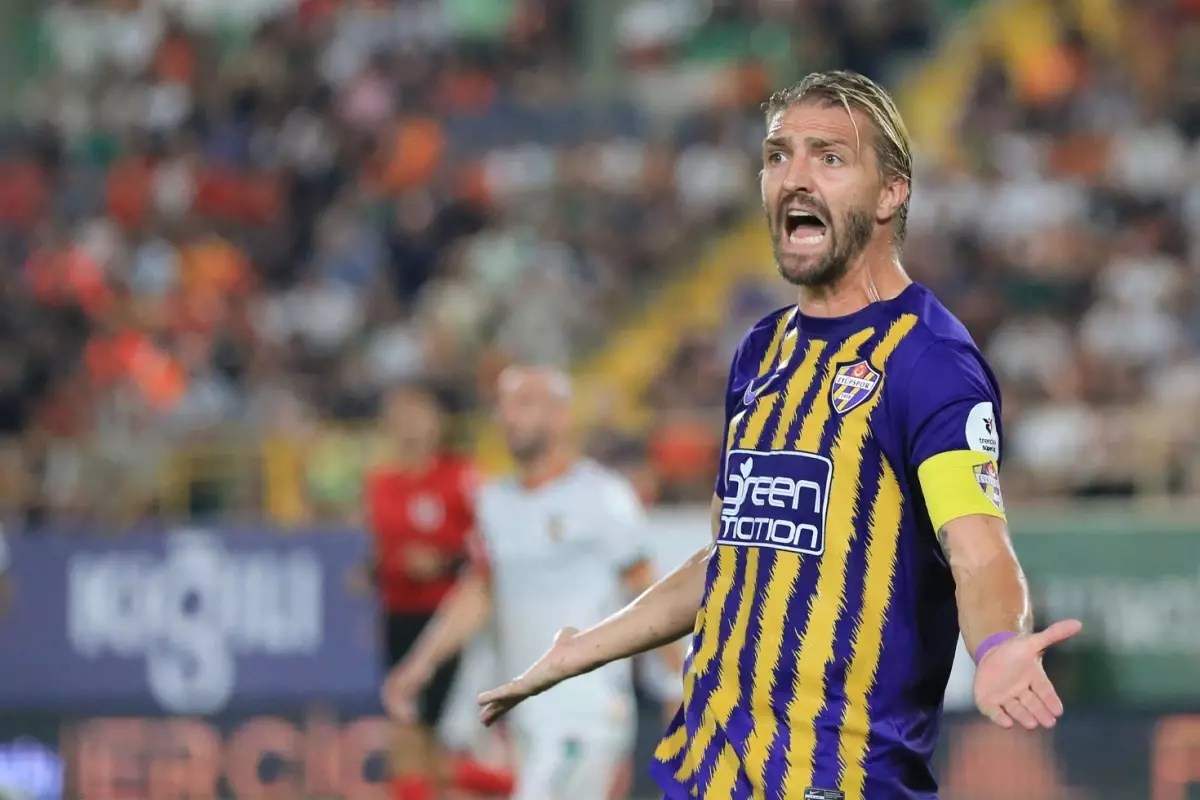 caner-erkin-eyupspor-dan-ayrildi-18792159_3497_amp.jpg