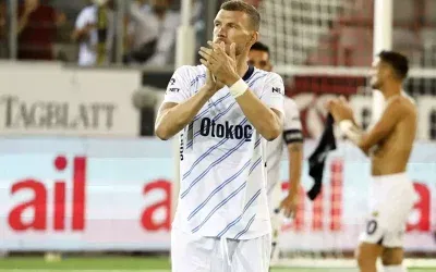 Dzeko geri dönüş yolunda! Yeni takımıyla görüşmelerde.