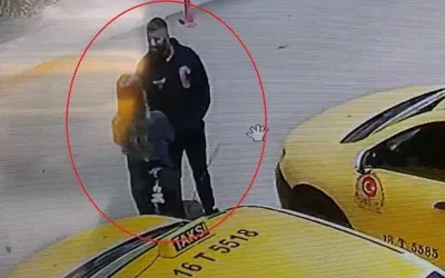 Okul önünde eski nişanlısını vuran şahıs anbean kamerada!