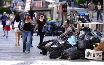 İzmir’deki 4 Günlük Grev, Şehri Çöp Yığınına Dönüştürdü