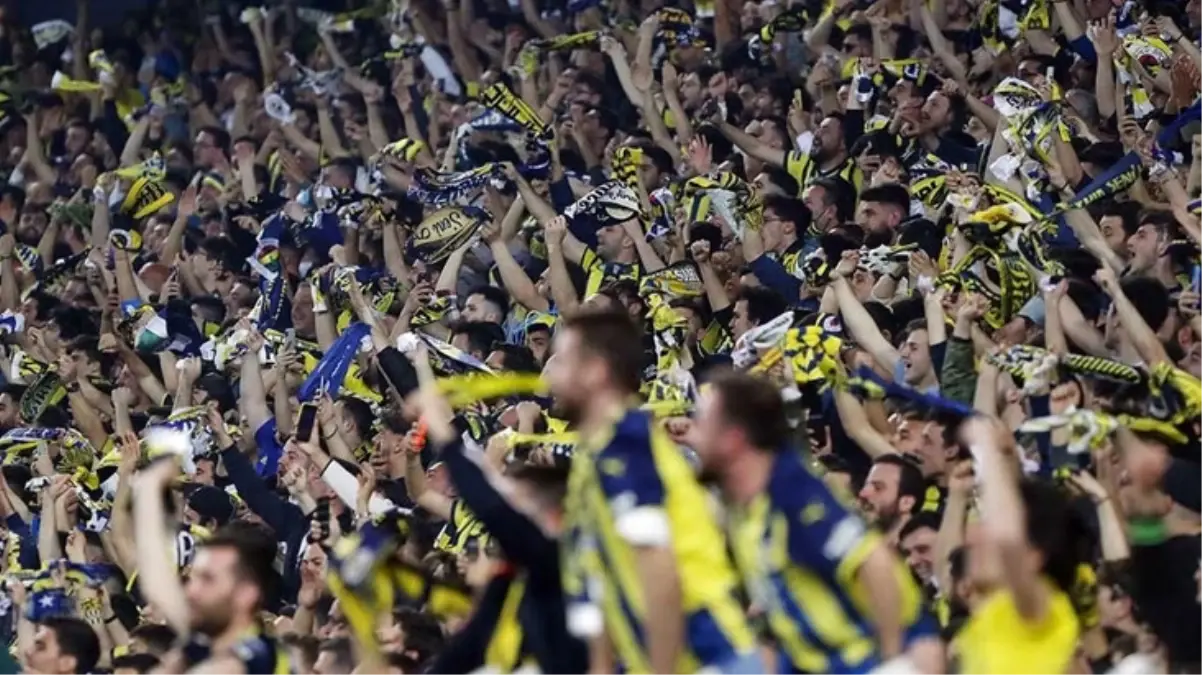 kale-arkasi-20-binden-fazla-fenerbahce-de-yeni-18728296_1954_amp.jpg