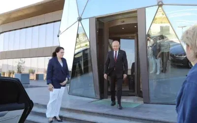 Kılıçdaroğlu, kayyum tartışmalarına sürpriz ziyaretini gerçekleştirdi.