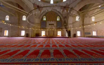 Kurban kesildikten sonra kılınan namaz hangisidir?