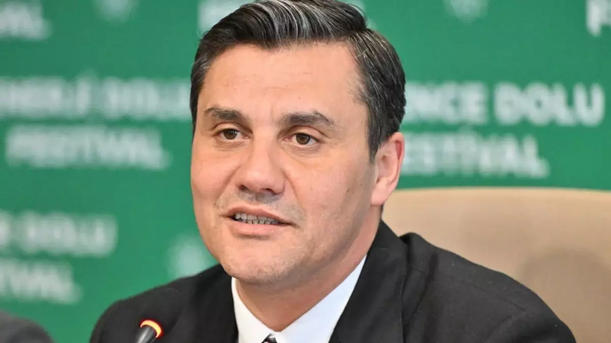 manisa-buyuksehir-belediye-baskani-ferdi-zeyrek-18720605_2005_amp.jpg