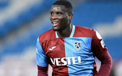 Paul Onuachu, Trabzonspor’a transfer olmak için Türkiye’ye geliyor.