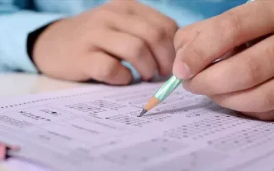 Hangi bölümler 2 yıllık ön lisans programları olarak sunuluyor?