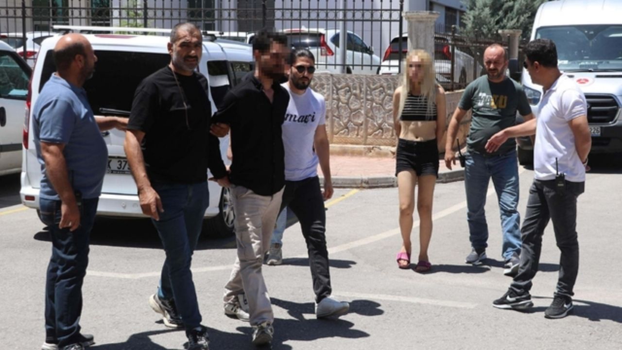 Denizli’de Klima Tartışması Cinayetle Sonuçlandı Sina Khosravi Boğazından Bıçaklanarak Öldürüldü
