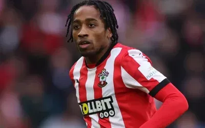 Beşiktaş’ta transfer tamam, ancak Walker-Peters gelemiyor