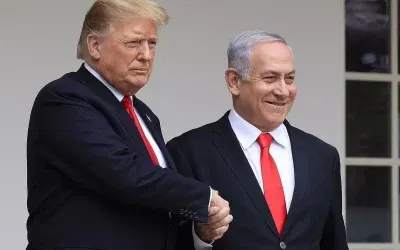 Beyaz Saray’dan Netanyahu’ya sert eleştiri: Deli gibi davranıyor!