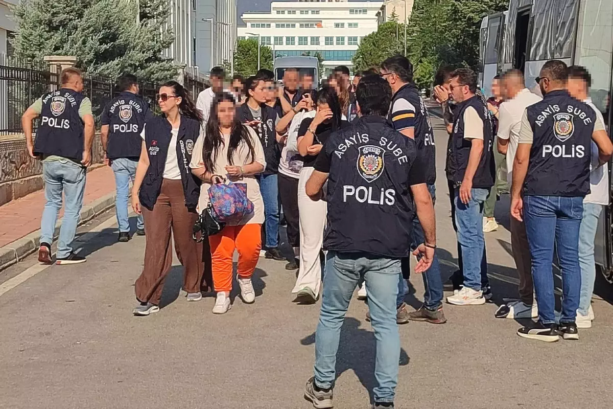 eskort-dolandiriciligina-ikinci-dalga-operasyonu-18867111_7886_amp.jpg