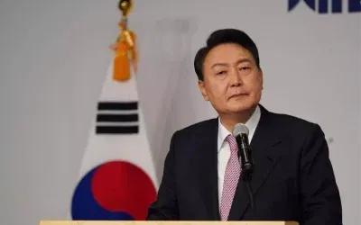 Güney Kore Mahkemesi Yoon Suk Yeol’un Zorla Sorguya Çağrılması Kararını Verdi