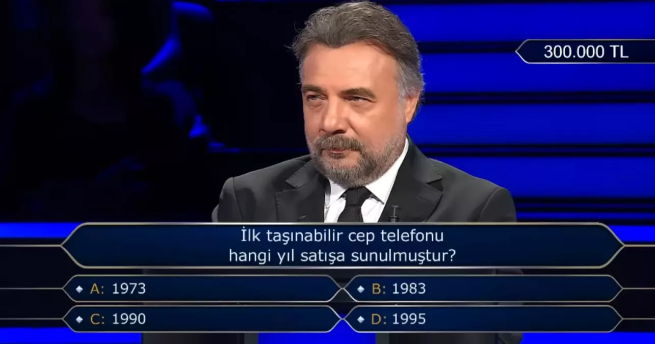 ilk-tasinabilir-cep-telefonu-hangi-yil-satisa-18867483_7191_amp.jpg