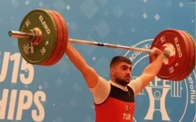 Sefkan Sümen Avrupa Halter Şampiyonasında Rekor Kırdı