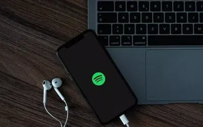 Spotify’da tartışma yaratan listeler: Hz. Muhammed’e hakaret içeren şarkılar.