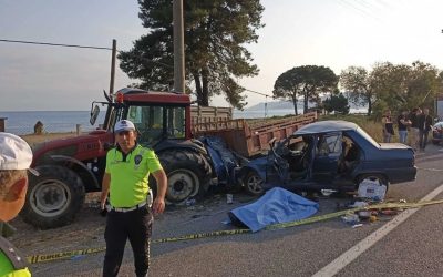 Fatsa’da Park Halindeki Traktöre Çarpan Otomobil Sürücüsü Öldü
