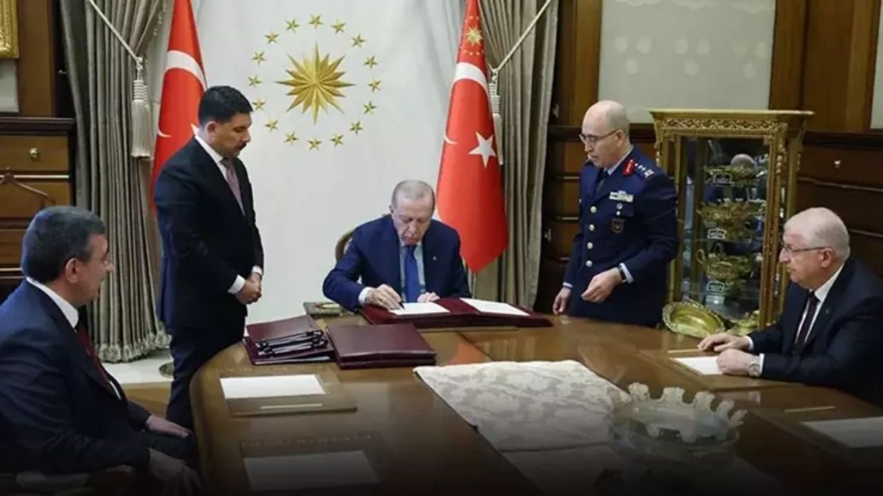 YAŞ Kararları Resmi Gazete'de İlan Edildi