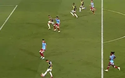 Fenerbahçe’nin golü VAR kararına takıldı