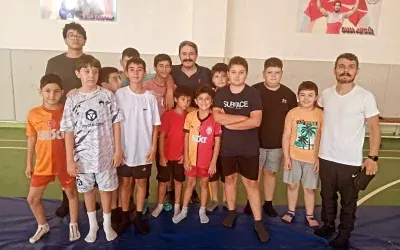 Hasan Kalın, Genç Güreşçilerle Bir Araya Geldi