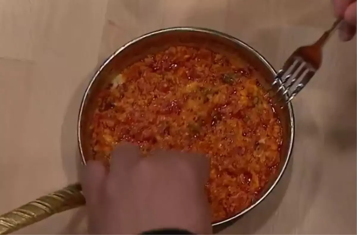 menemen-soganli-mi-olur-sogansiz-mi-olur-18915175_2932_amp.jpg