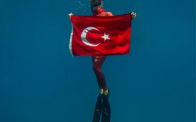 Şahika Ercümen Zafer Bayramı’nda Özel Dalış Gösterisi