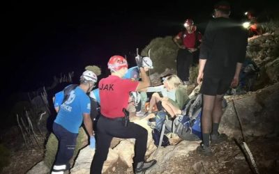 Seydikemer’de Mahsur Kalan 3 Kişi Kurtarıldı