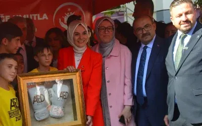 Bakan Göktaş’tan Lezzetli Aronya ve Keşkek Önerileri