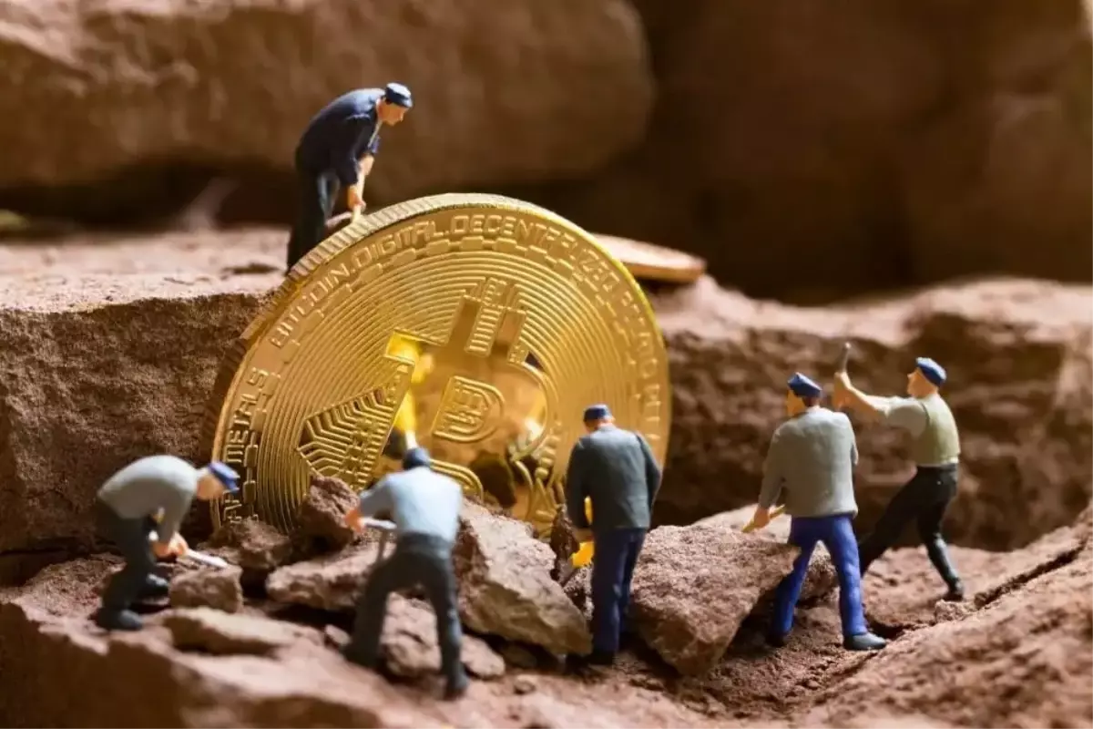 bireysel-bitcoin-madencisi-imkansizi-basardi-19029133_486_amp.jpg